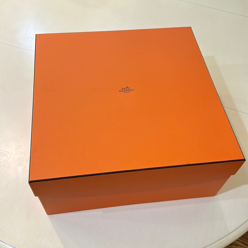 Large Hermes box
